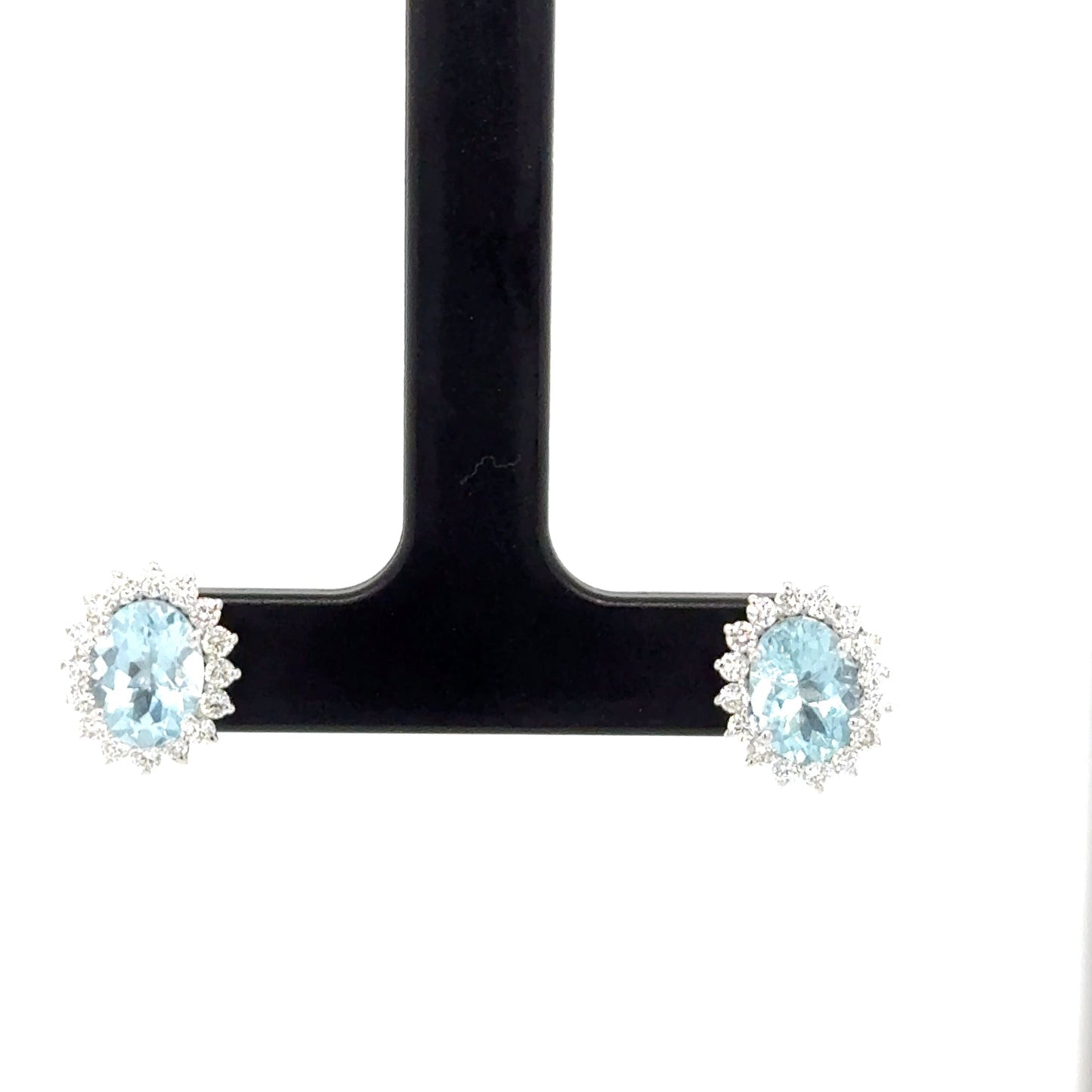 White Gold-Aquamarine-Diamond-Oval-Studs